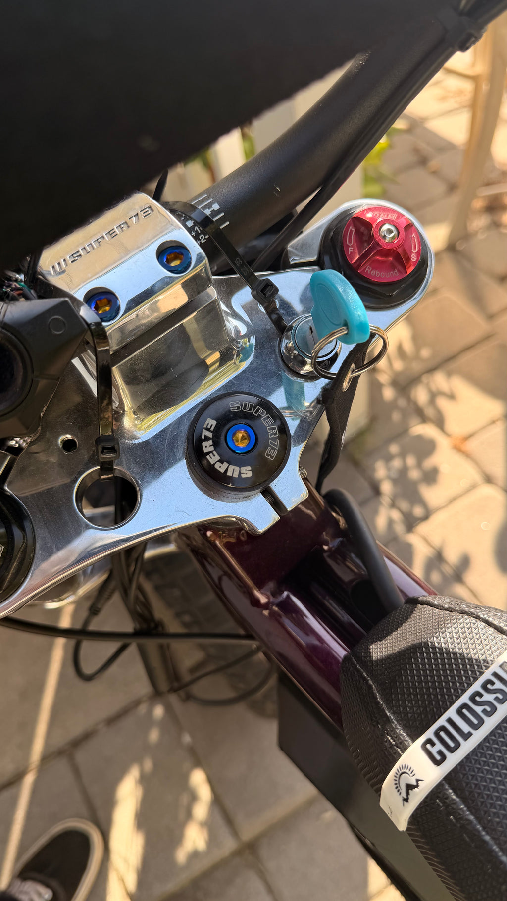 Super73 Headset bolt